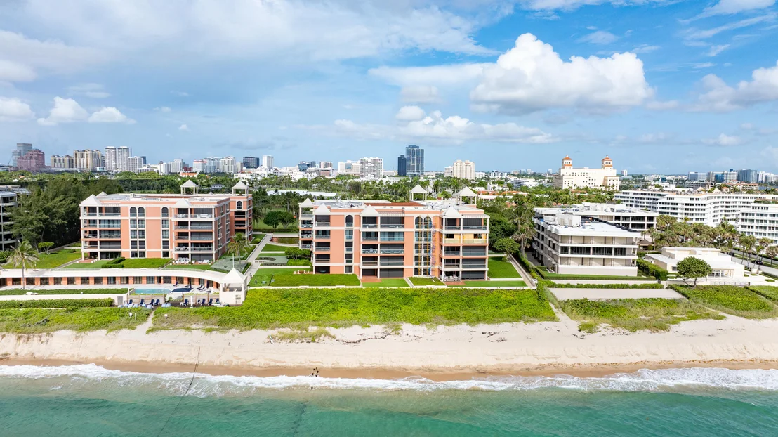 Photo of Unit N25 at 2 N Breakers Row