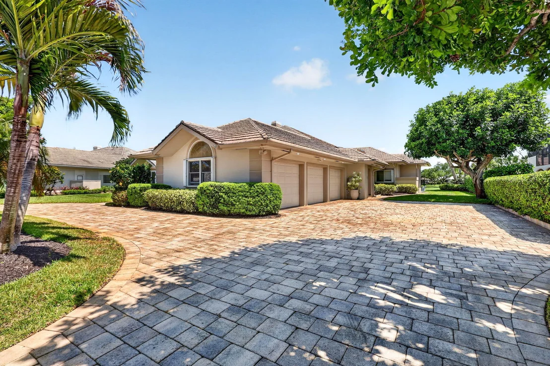 Photo of 6711 SE Barrington Drive