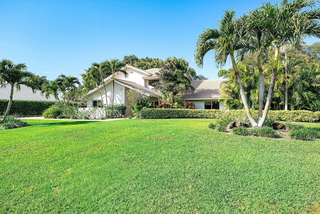 Photo of 10893 Gleneagles Road