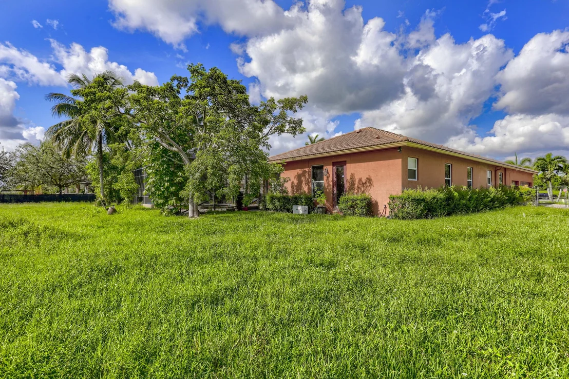 Photo of 4372 Hunting Trail