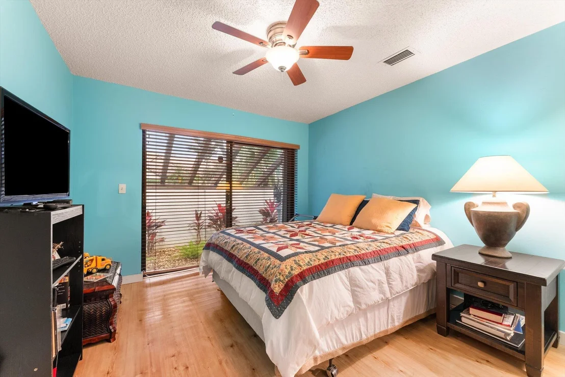 Photo of 6886 Tiburon Circle