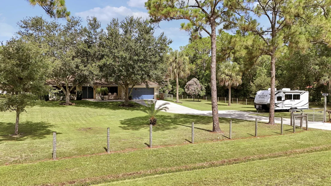 Photo of 15421 110th Avenue N