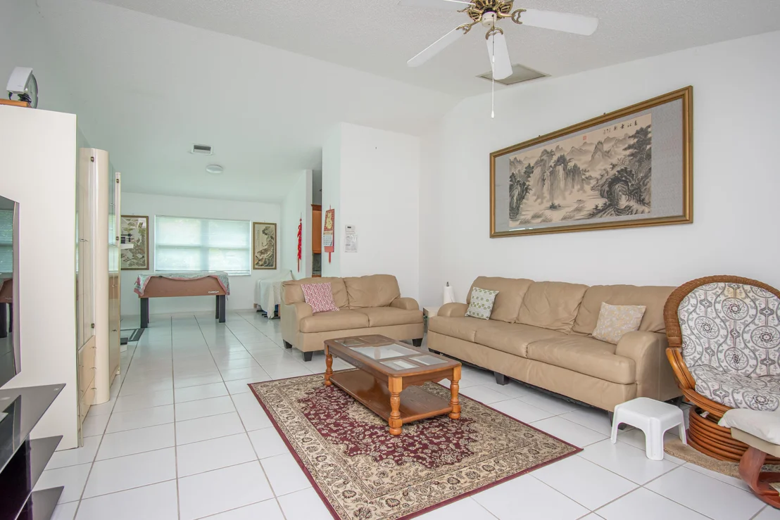 Photo of 1318 NW 2nd Circle