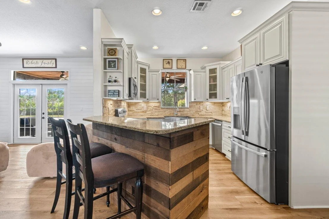 Photo of 18312 Orange Grove Boulevard