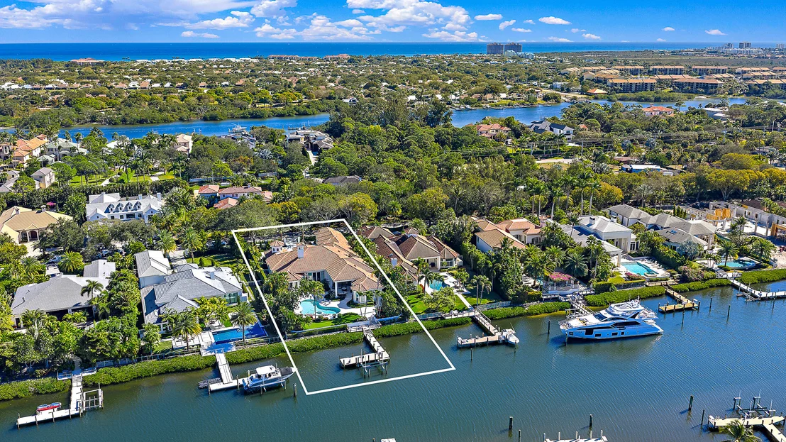 Photo of 466 Mariner Drive