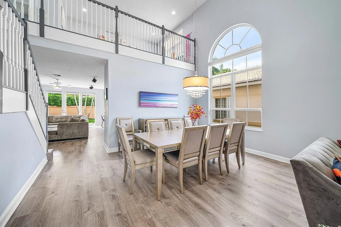 Photo of 1624 W Classical Boulevard