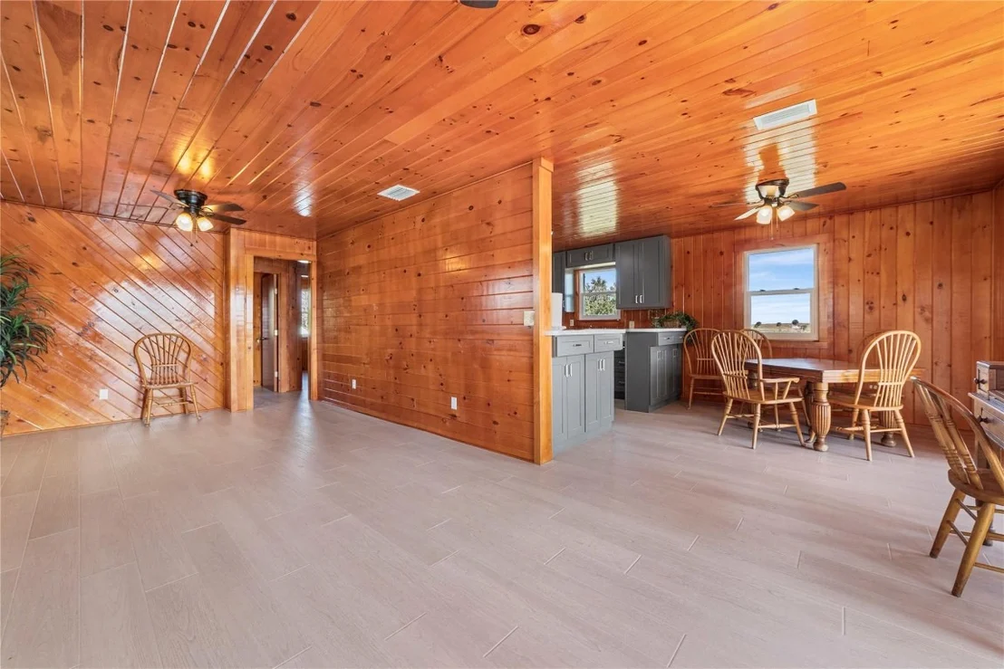 Photo of 1075 Duck Lane