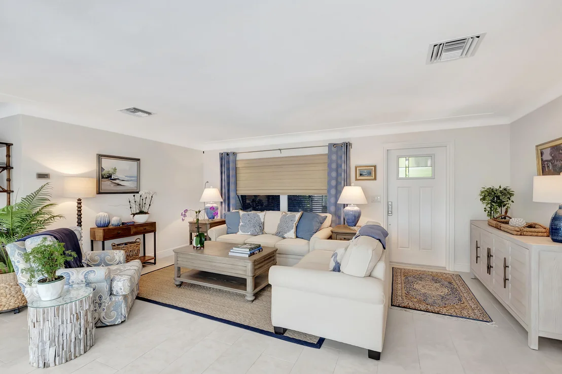 Photo of 708 SE 9th Street