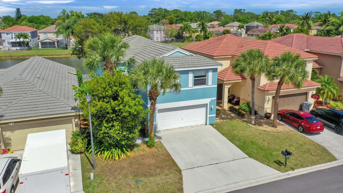Photo of 6109 Spring Isles Boulevard
