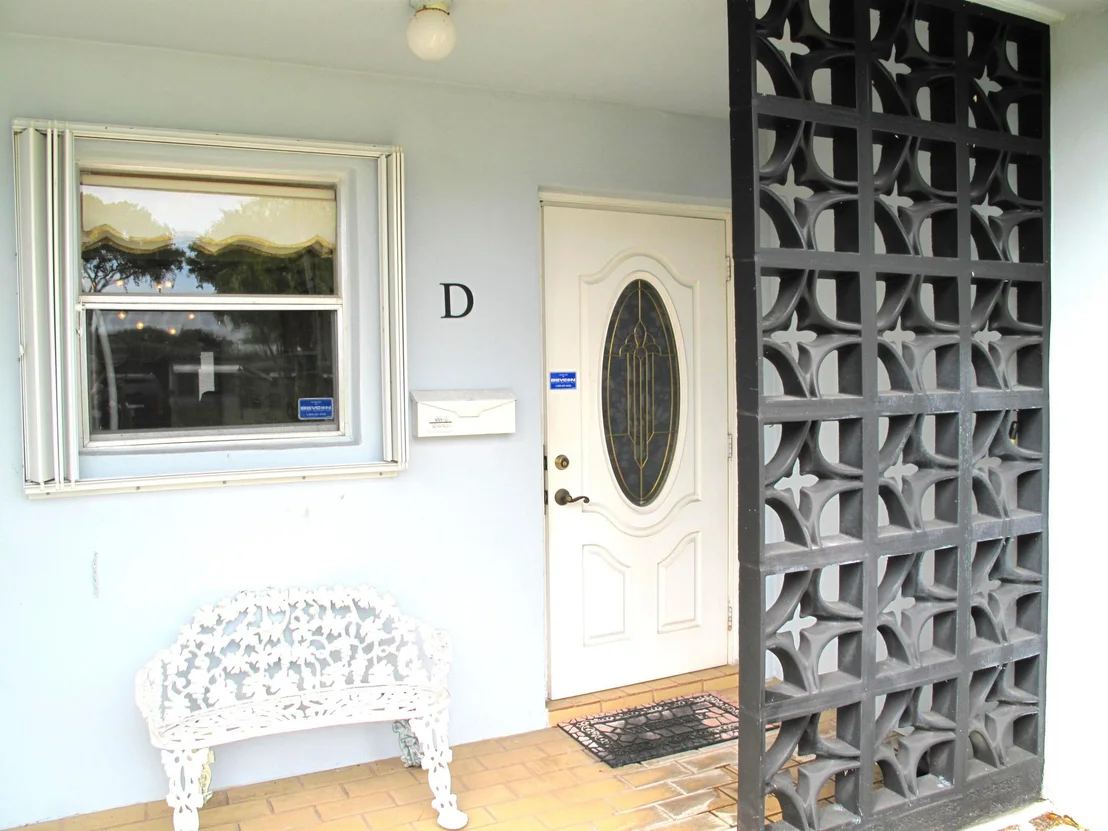 Photo of Unit D at 435 High Point Boulevard