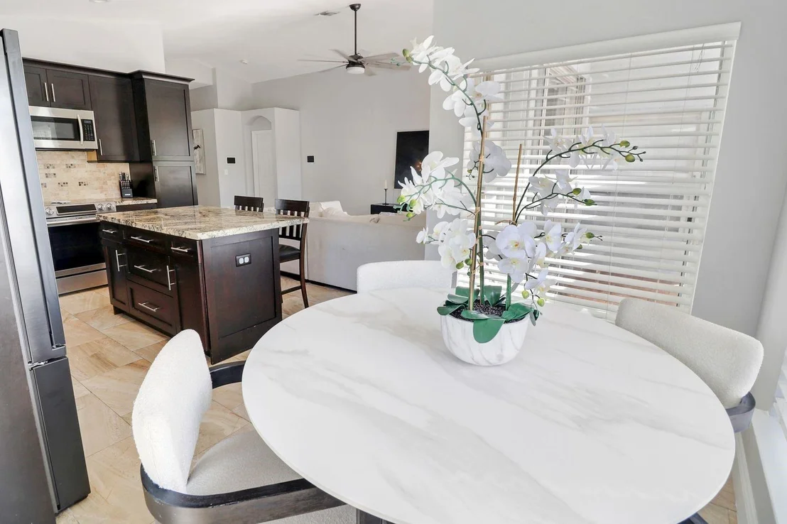 Photo of 8260 Palm Gate Drive