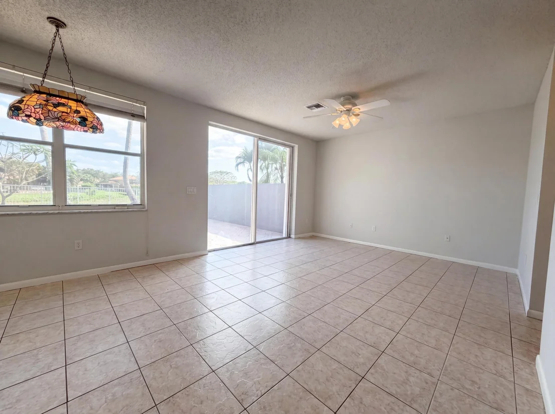 Photo of 7722 Oak Grove