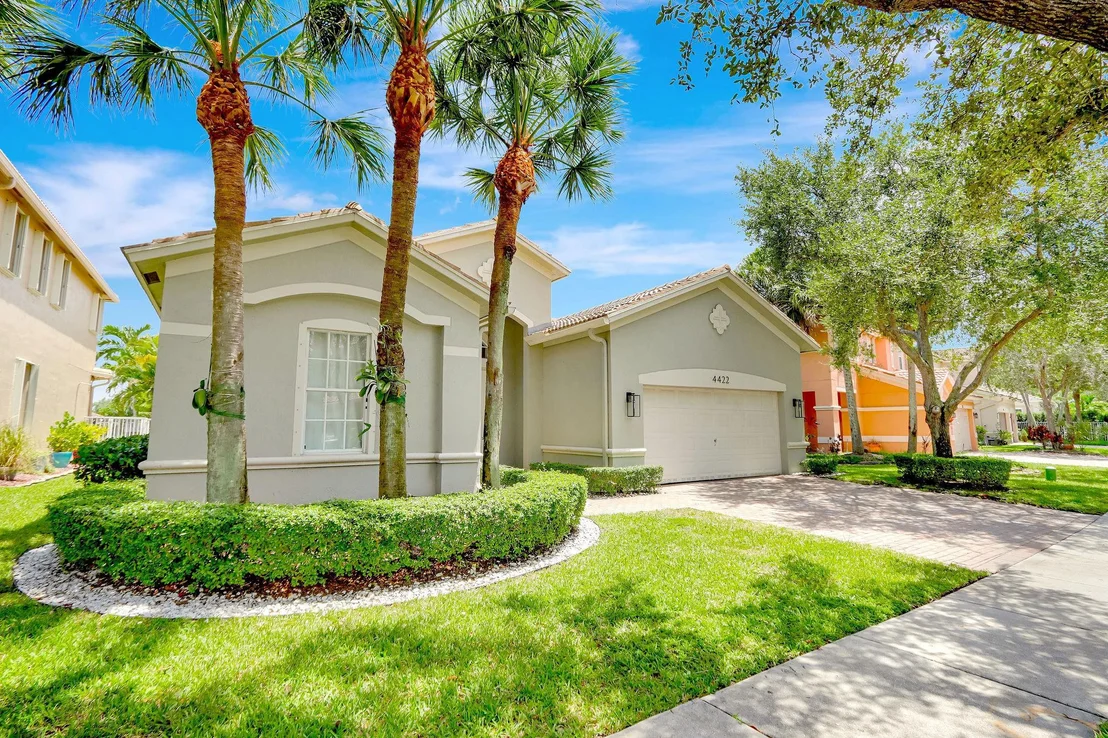 Photo of 4422 Laurel Place