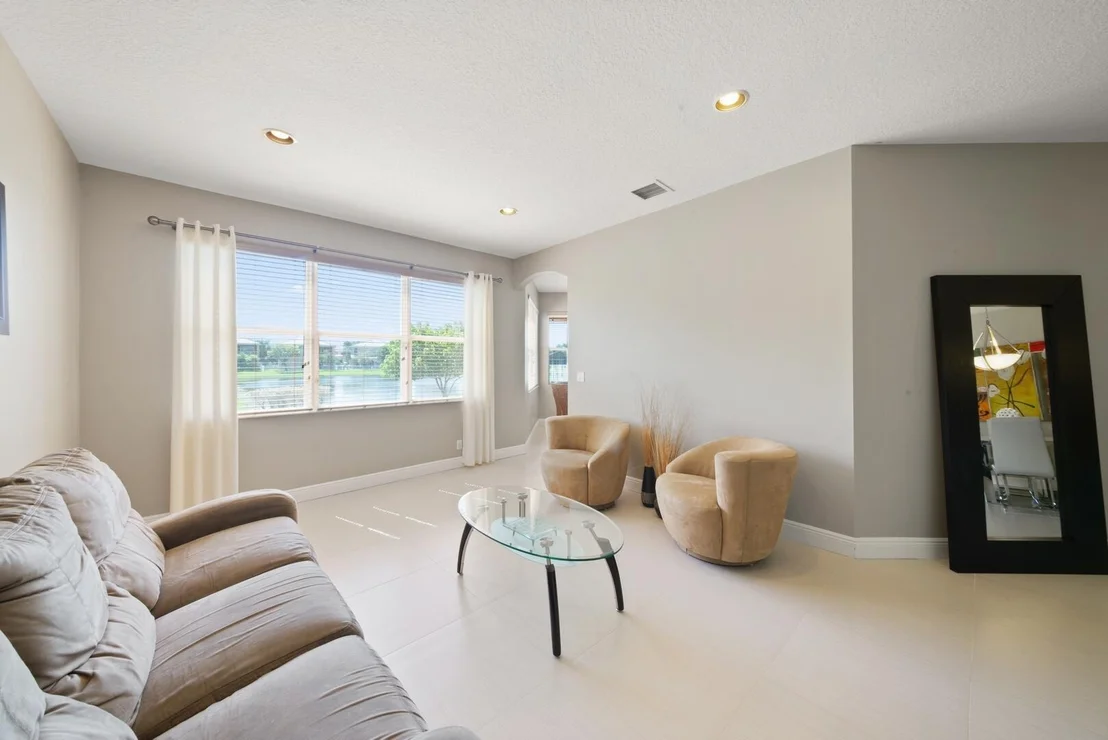 Photo of 8092 Viale Matera