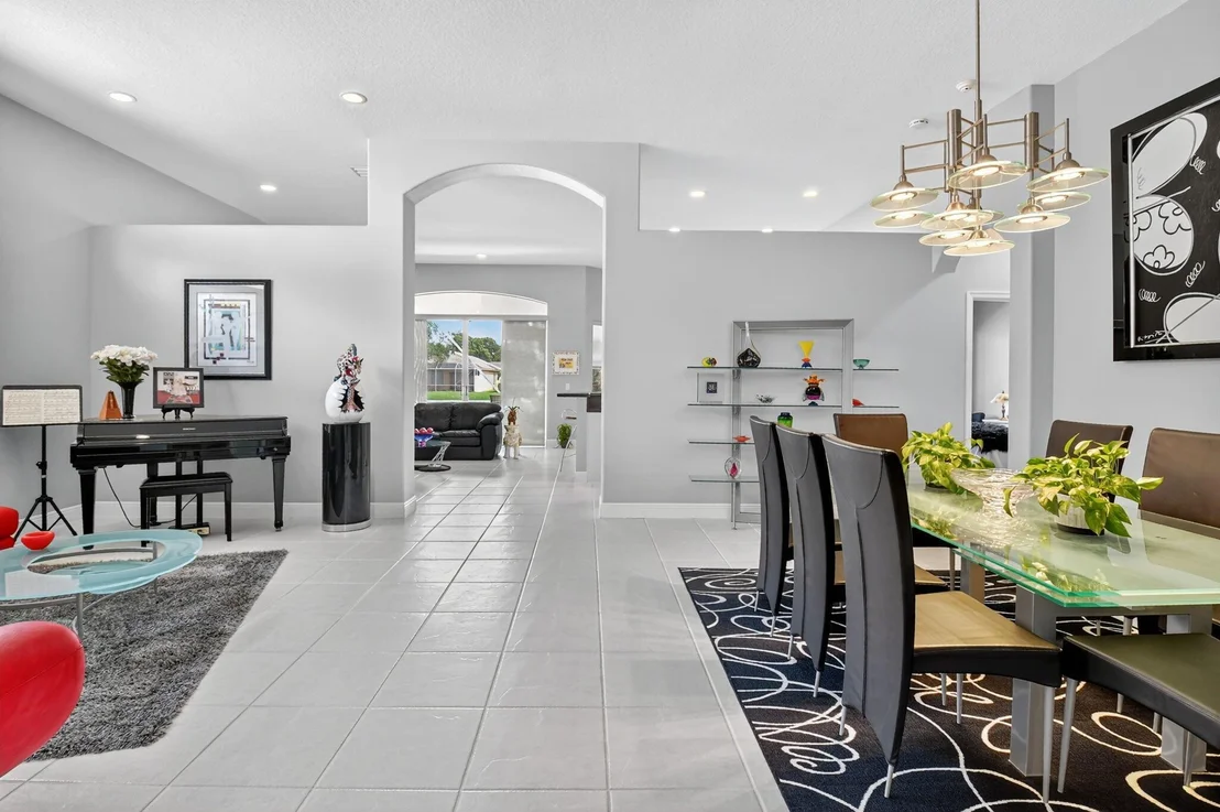 Photo of 7123 Demedici Circle