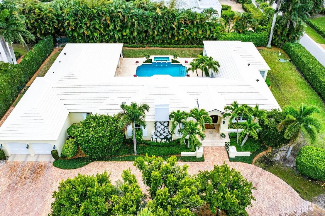 Photo of 450 Banyan Road