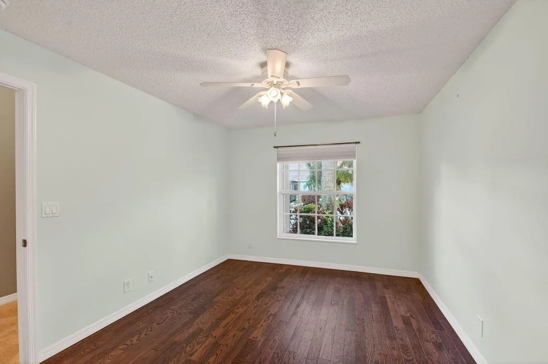 Photo of 8492 Logia Circle