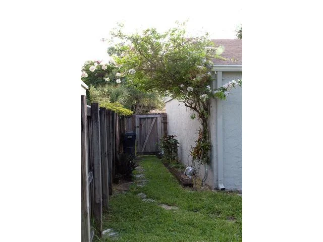 Photo of 42 Flagler Drive