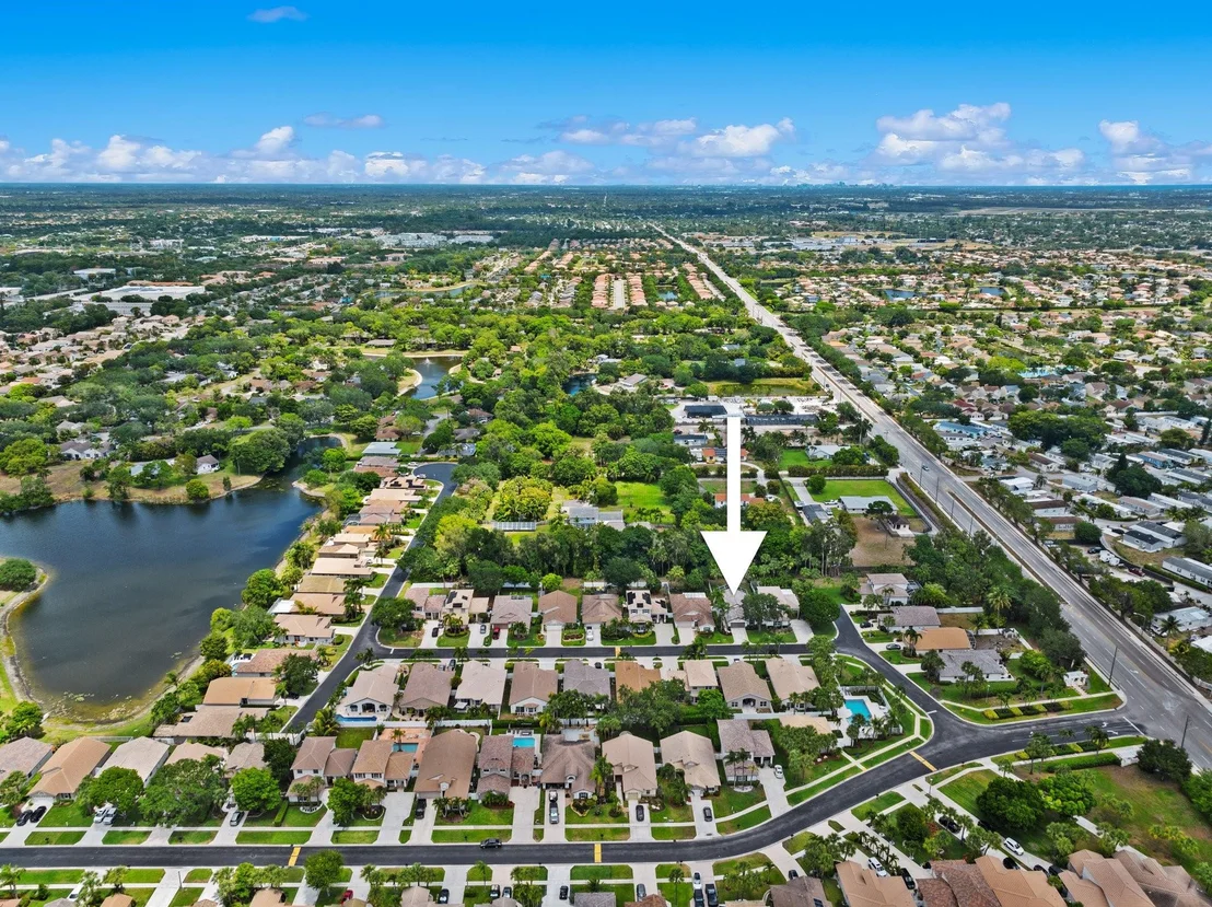 Photo of 4077 Manor Forest Trail
