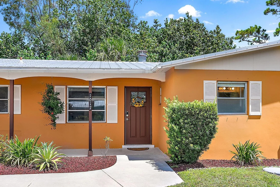 Photo of 1017 SE 16th Court