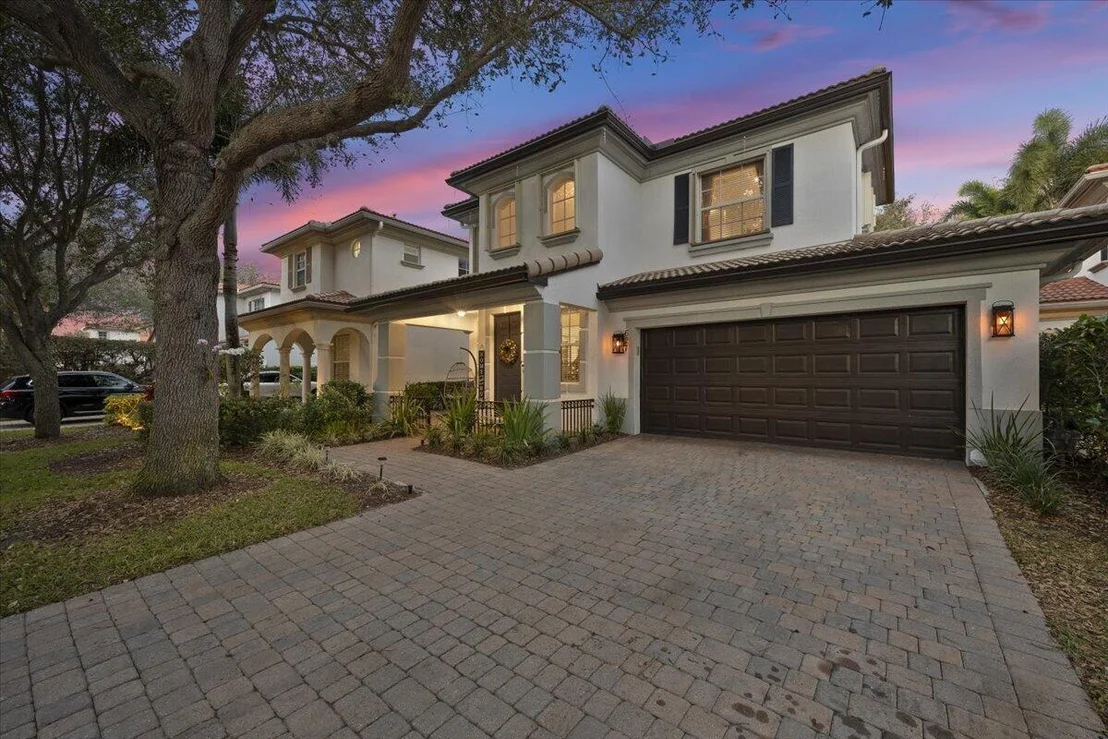 Photo of 627 Castle Drive