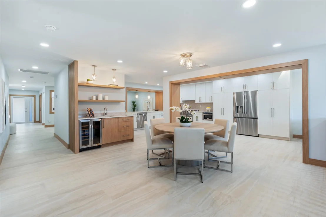 Photo of 17036 Bay Street