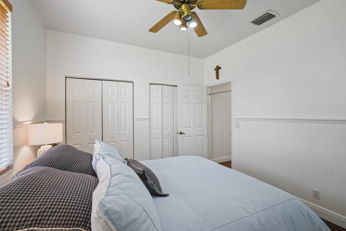 Photo of 16245 Seneca Circle