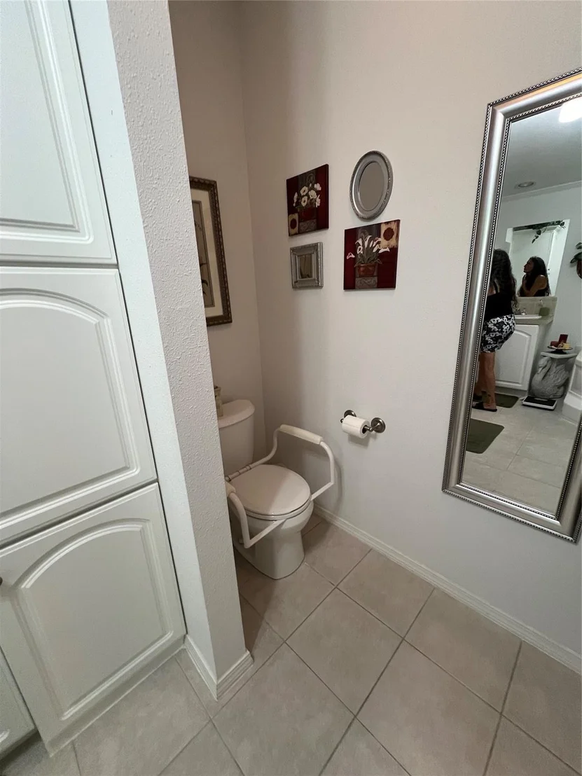 Photo of 4401 SW 10th Way