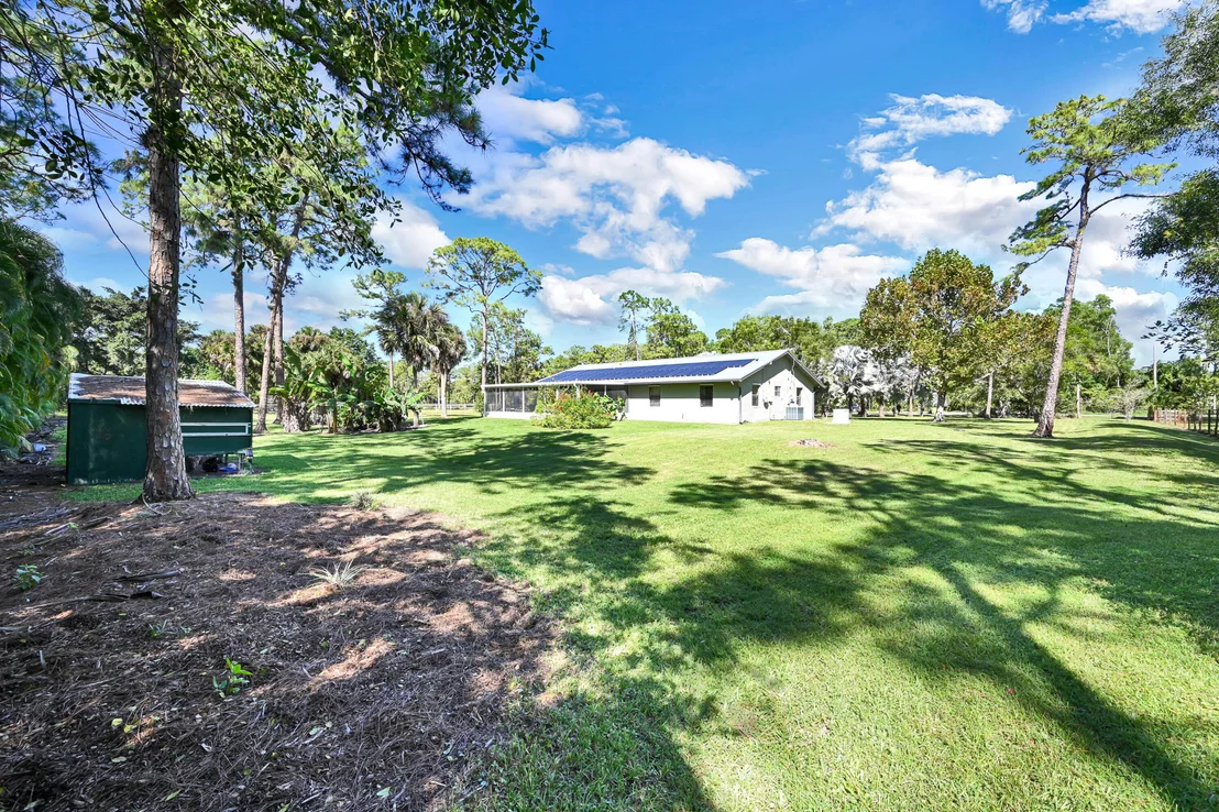 Photo of 13624 Farley Road