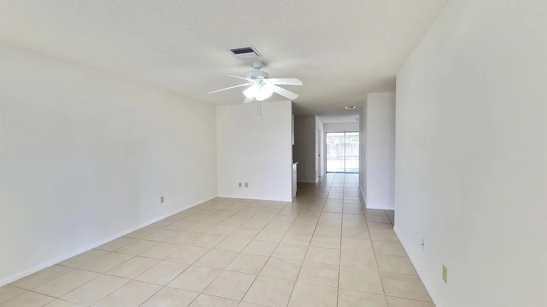 Photo of 31 SE Cayuga Terrace
