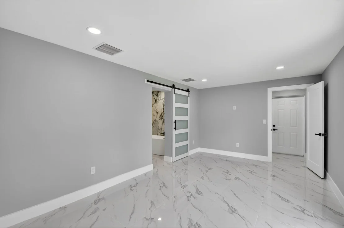 Photo of 3192 Riddle Road