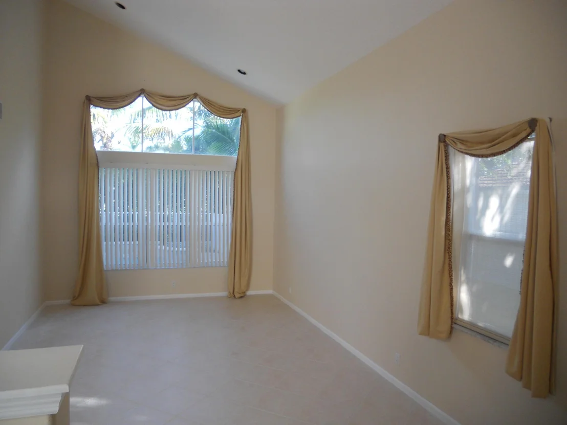 Photo of 6284 Old Medinah Circle