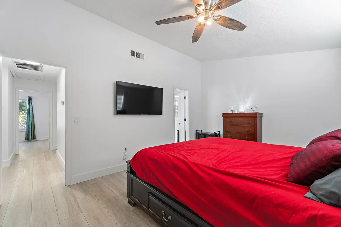 Photo of 162 Greentree Circle