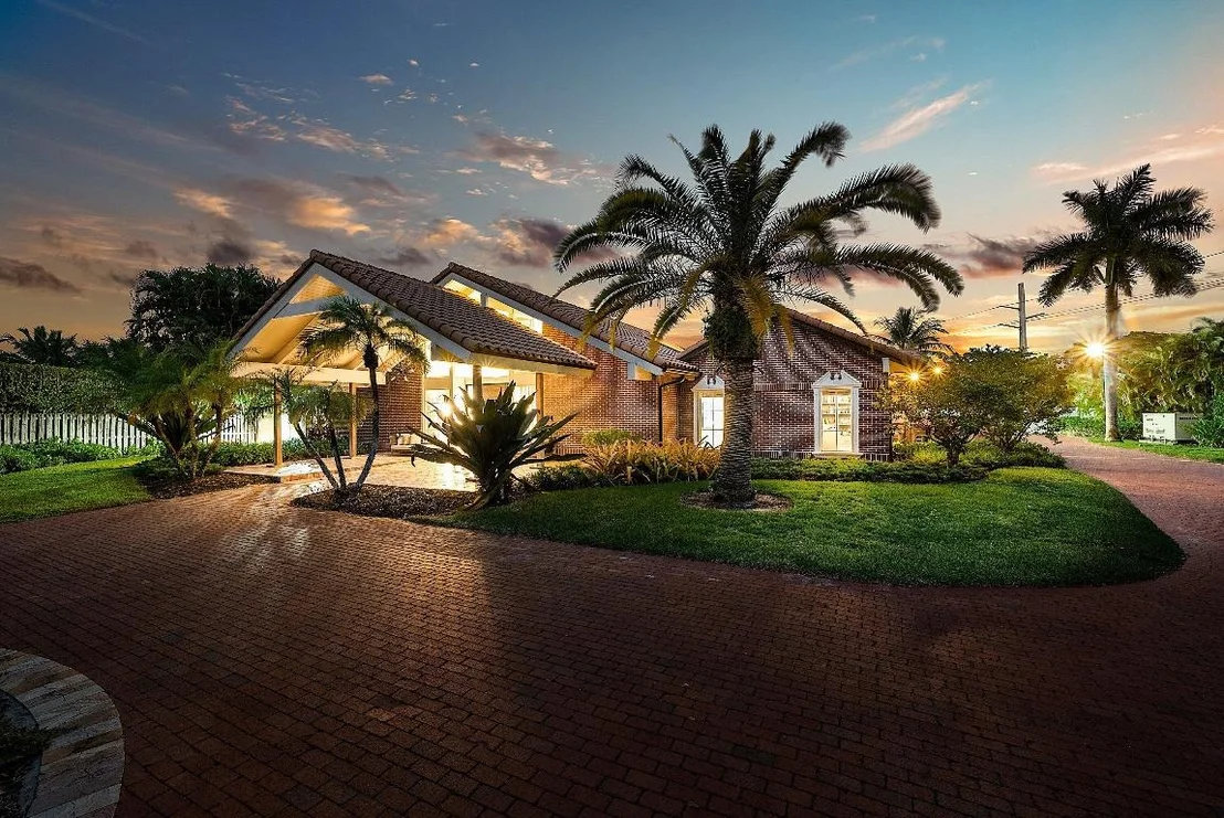 Photo of 6641 Giralda Circle