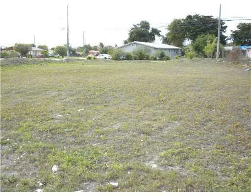 Photo of 1761 N Dixie Highway