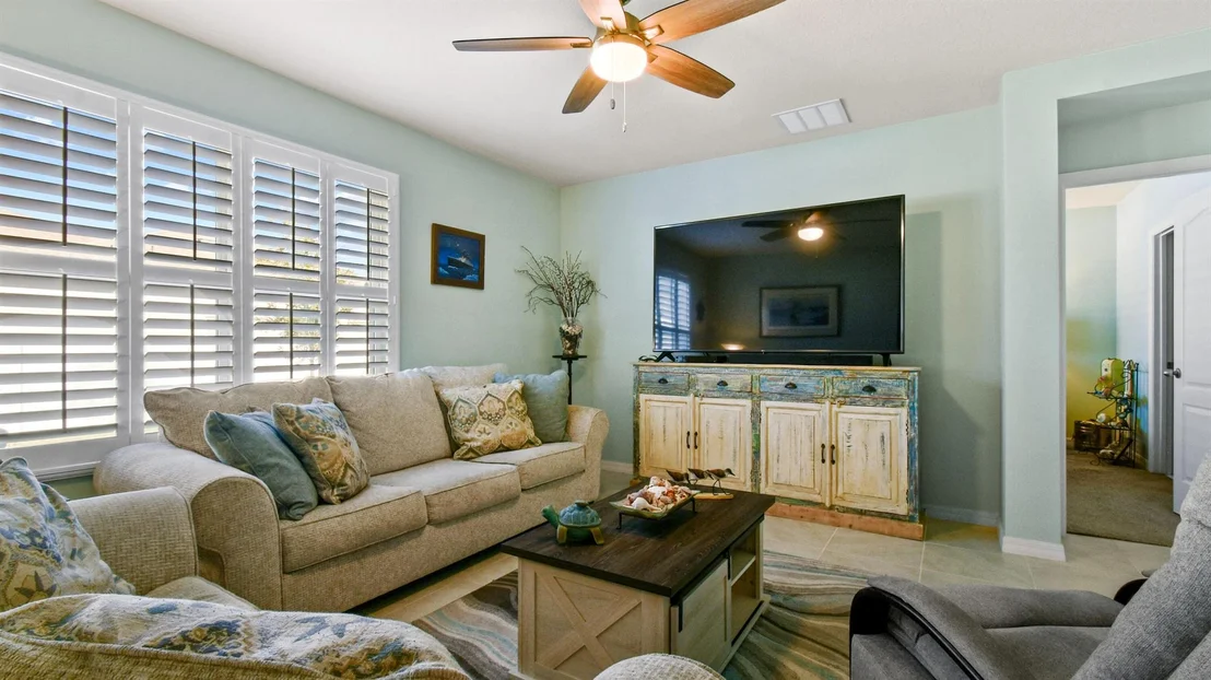 Photo of 1402 Winter Gray Circle