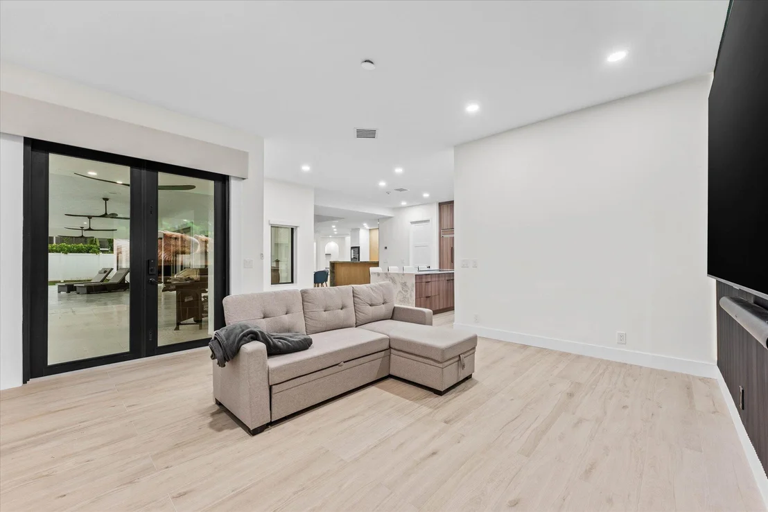 Photo of 2670 Tecumseh Drive