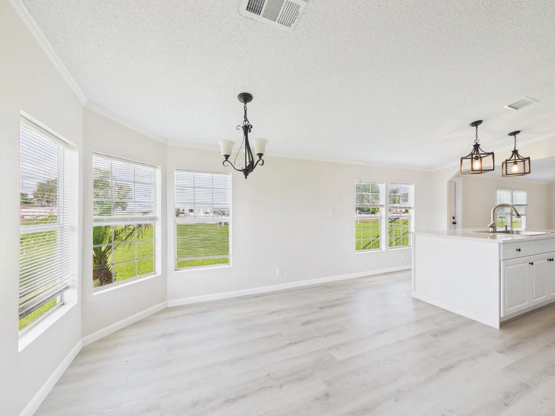 Photo of 17090 NW 38th Avenue