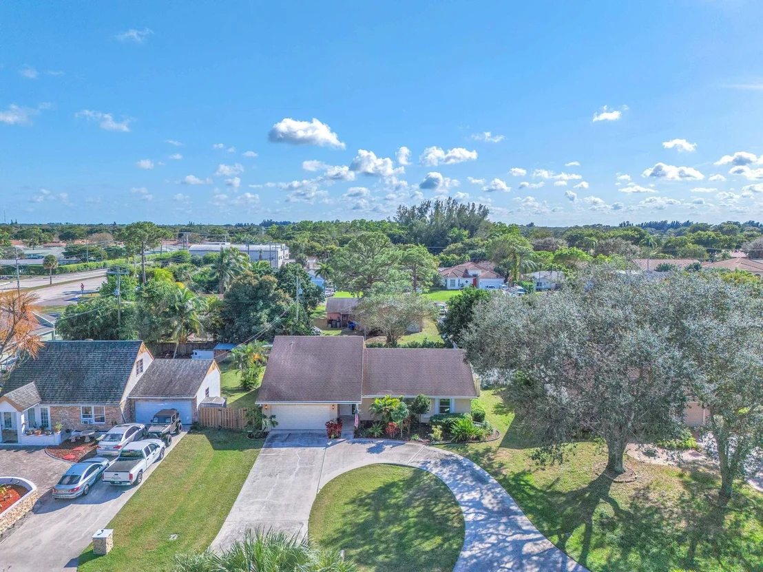Photo of 5054 Beechwood Road