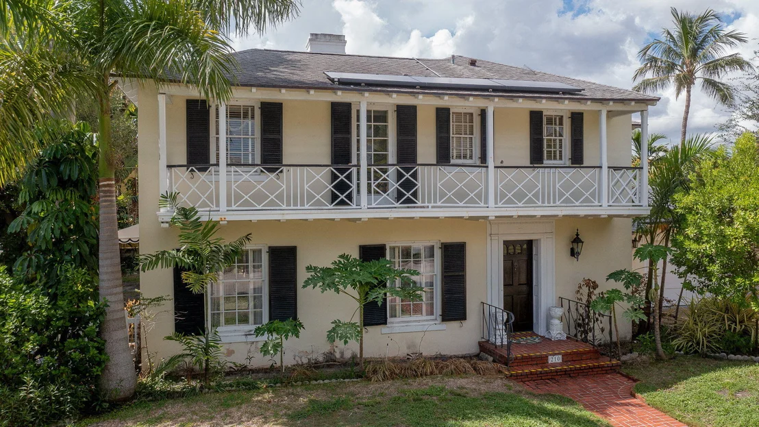 Photo of 210 BELMONTE Road