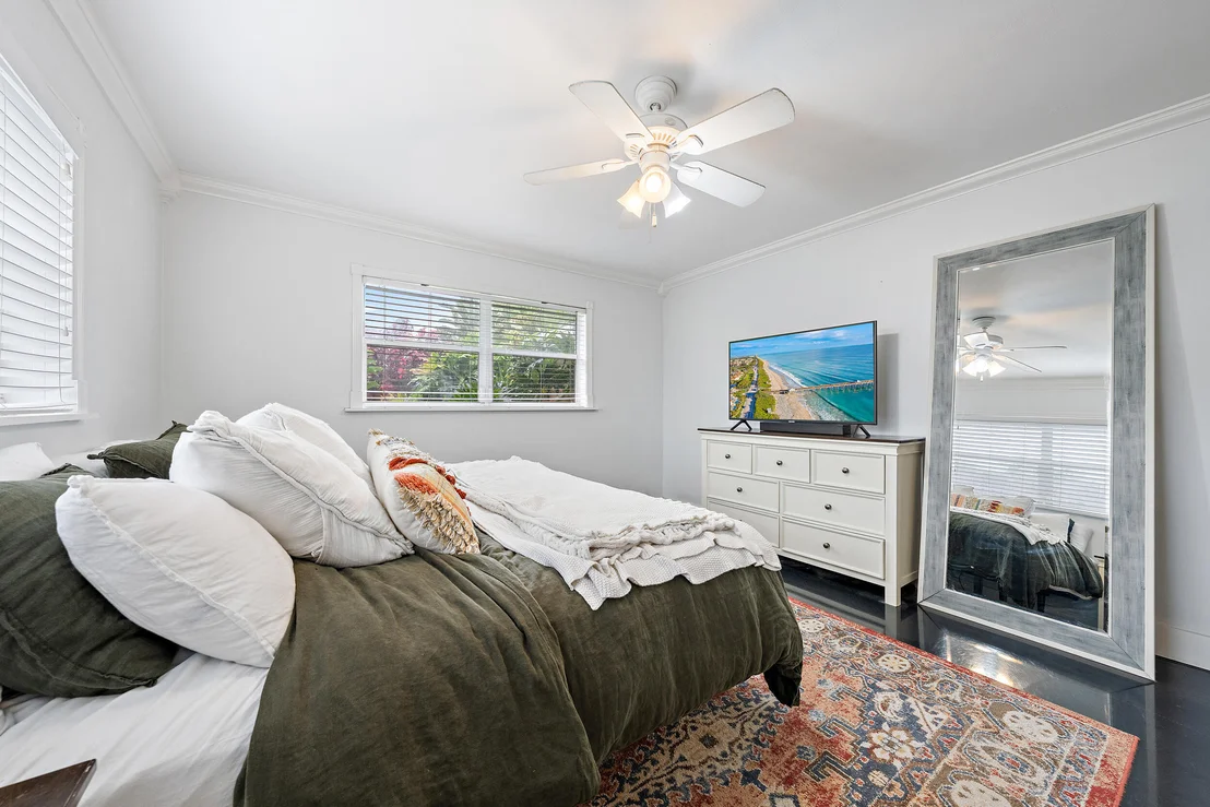 Photo of 401 Riverside Drive