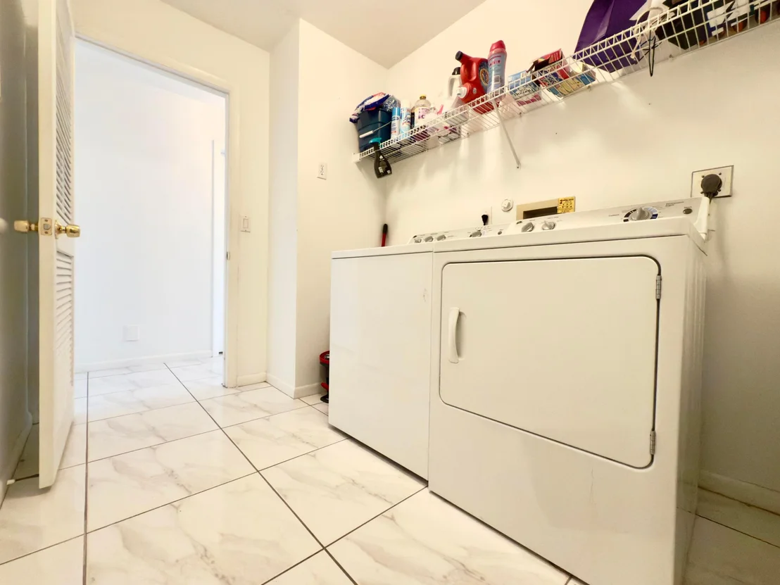 Photo of 8491 Heather Place