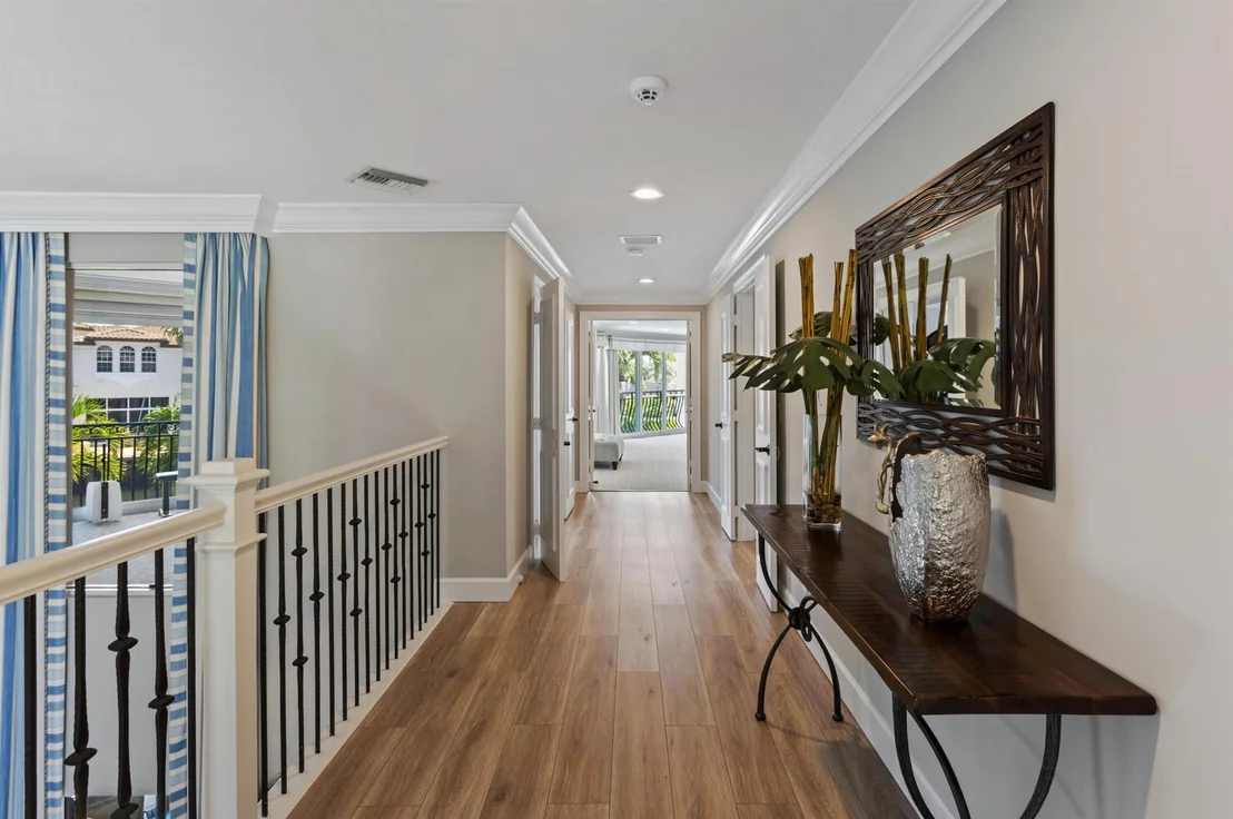 Photo of 932 Gardenia Drive