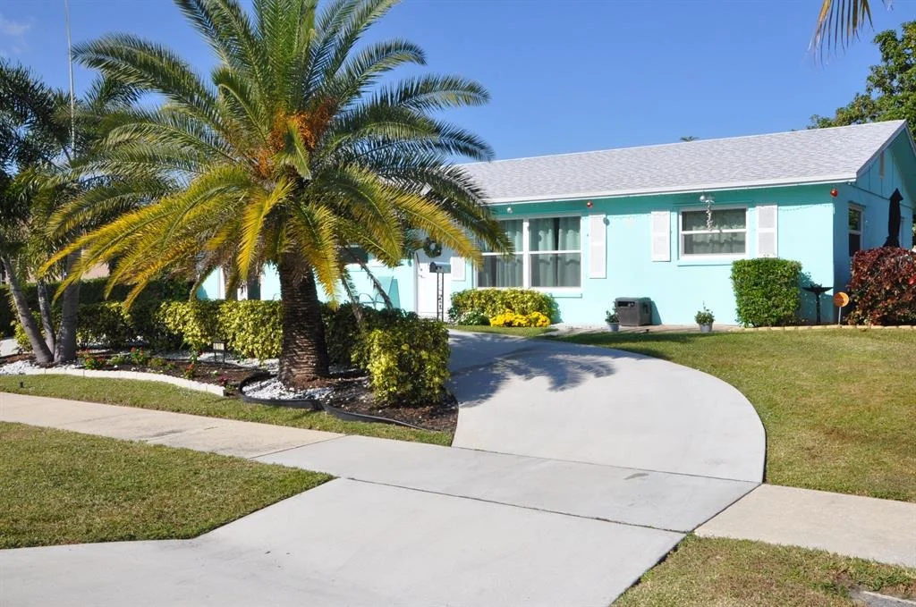 Photo of 551 Teak Drive