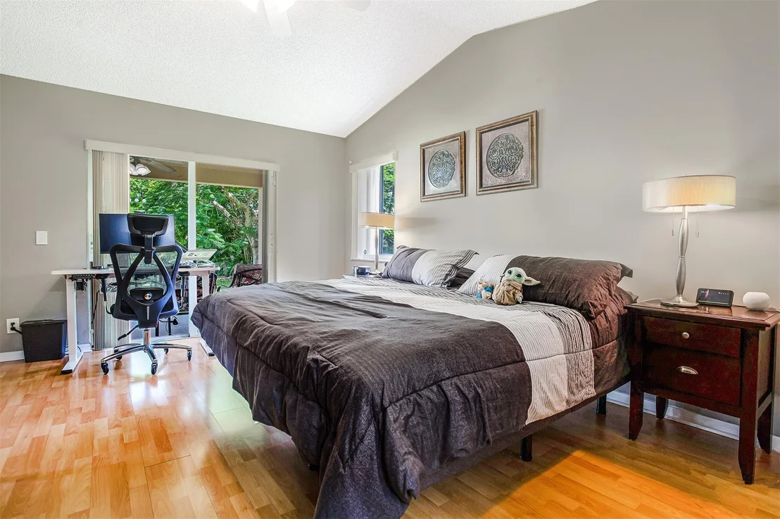 Photo of 1127 Alexander Bend