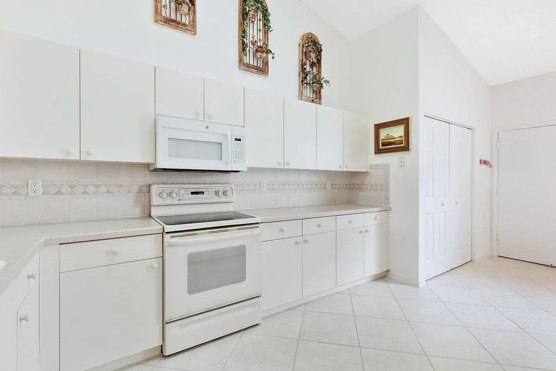Photo of 6194 Petunia Road