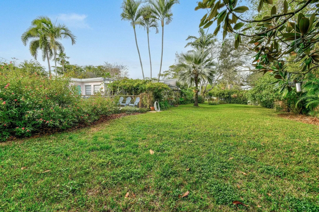Photo of 1002 Ardmore Road
