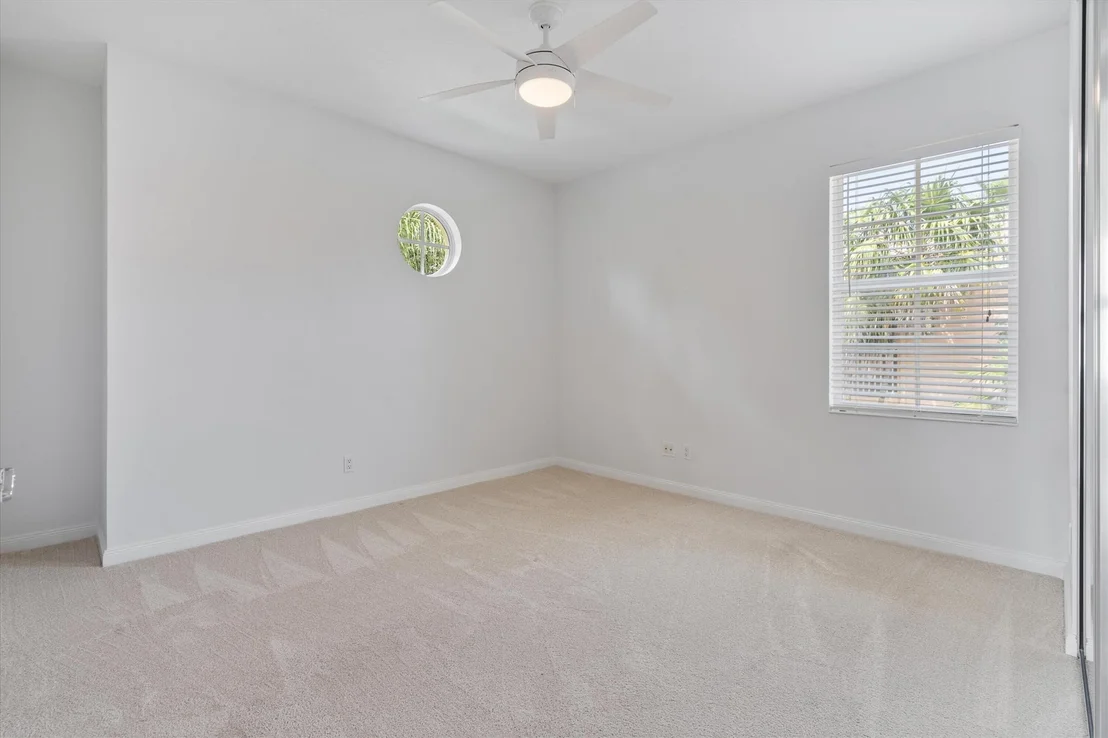 Photo of 4033 Community Drive