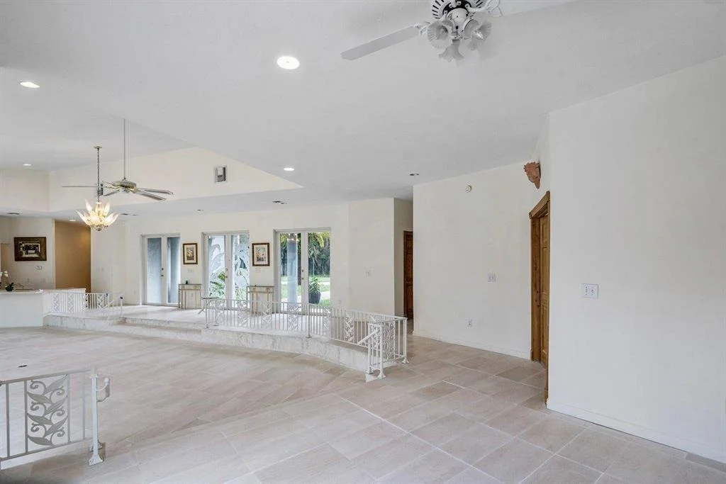 Photo of 6077 Pineneedle Lane