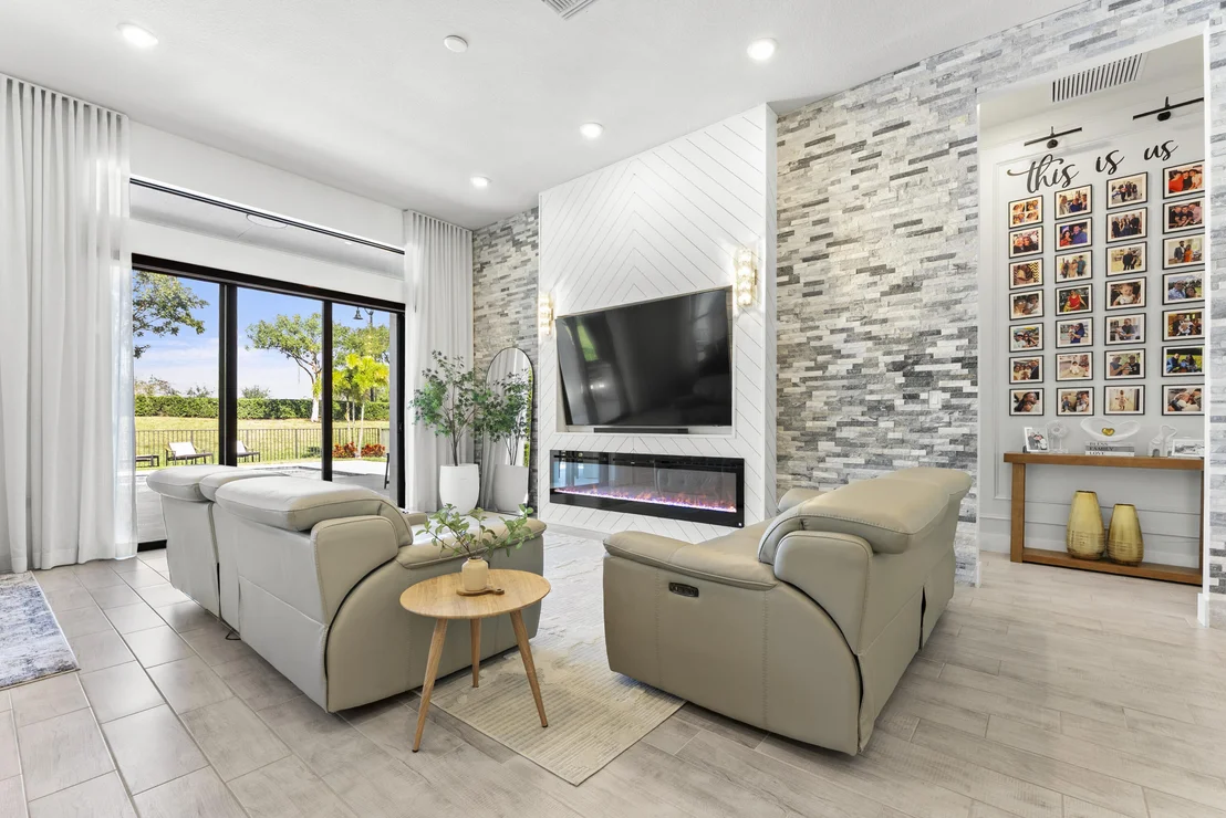 Photo of 7465 Seacoast Drive